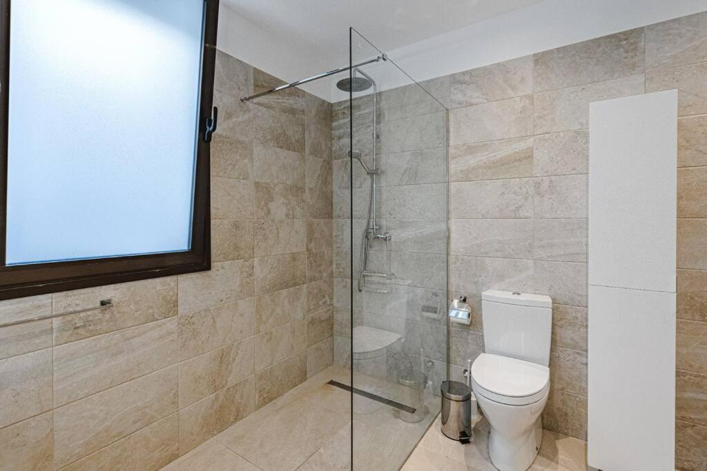 Villa Riviera De 4 Dormitorios Con Piscina. أذيخي المظهر الخارجي الصورة