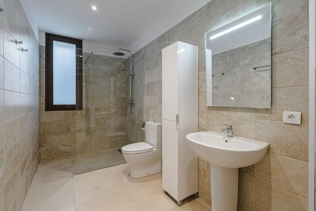Villa Riviera De 4 Dormitorios Con Piscina. أذيخي المظهر الخارجي الصورة